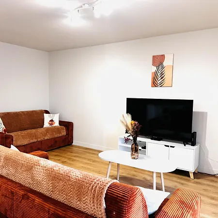 Le Terracotta Cocon Moderne à 2 Pas De La Gare Ligne Directe Genève-lyon-paris Appartement Bellegarde-sur-Valserine