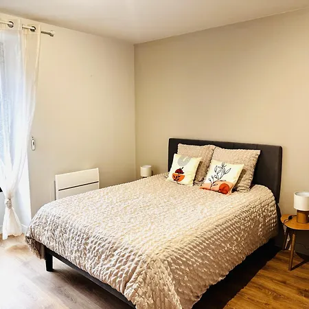 Le Terracotta Cocon Moderne A 2 Pas De La Gare Ligne Directe Geneve-lyon-paris Bellegarde-sur-Valserine